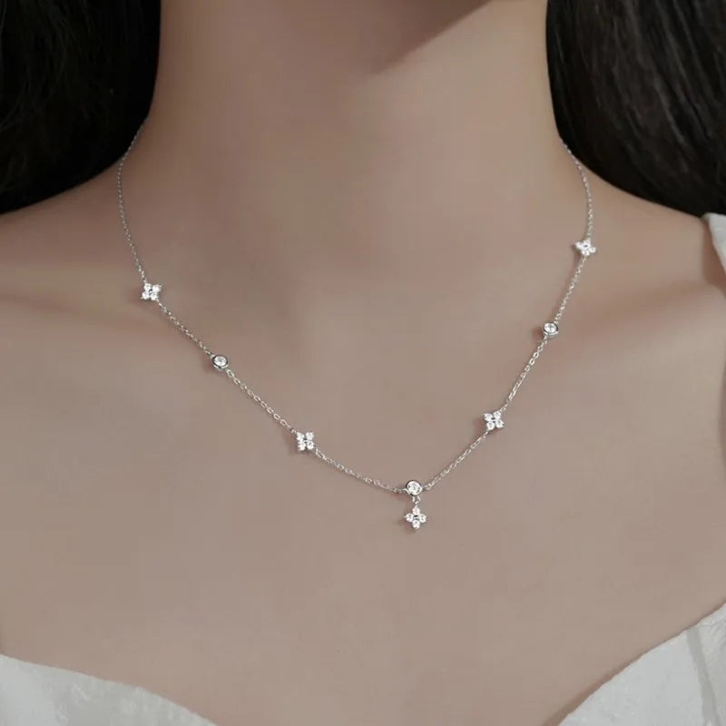 Women's Silver Choker Necklace – Elegant Four-Leaf Flower Design with Zircon Inlay