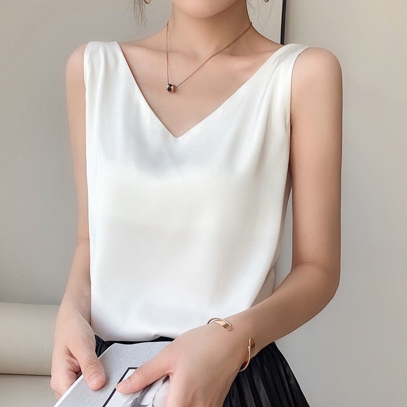 https://cdn.shopify.com/s/files/1/0822/2661/0521/files/trigala-seidig-weiches-tanktop-fur-damen-468259.jpg?v=1720789252