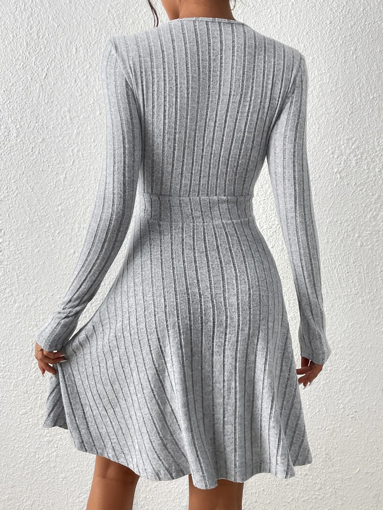 Women's Knit Bodycon Dress – Slim Fit, Elegant V-Neck, Long Sleeve, Casual Midi