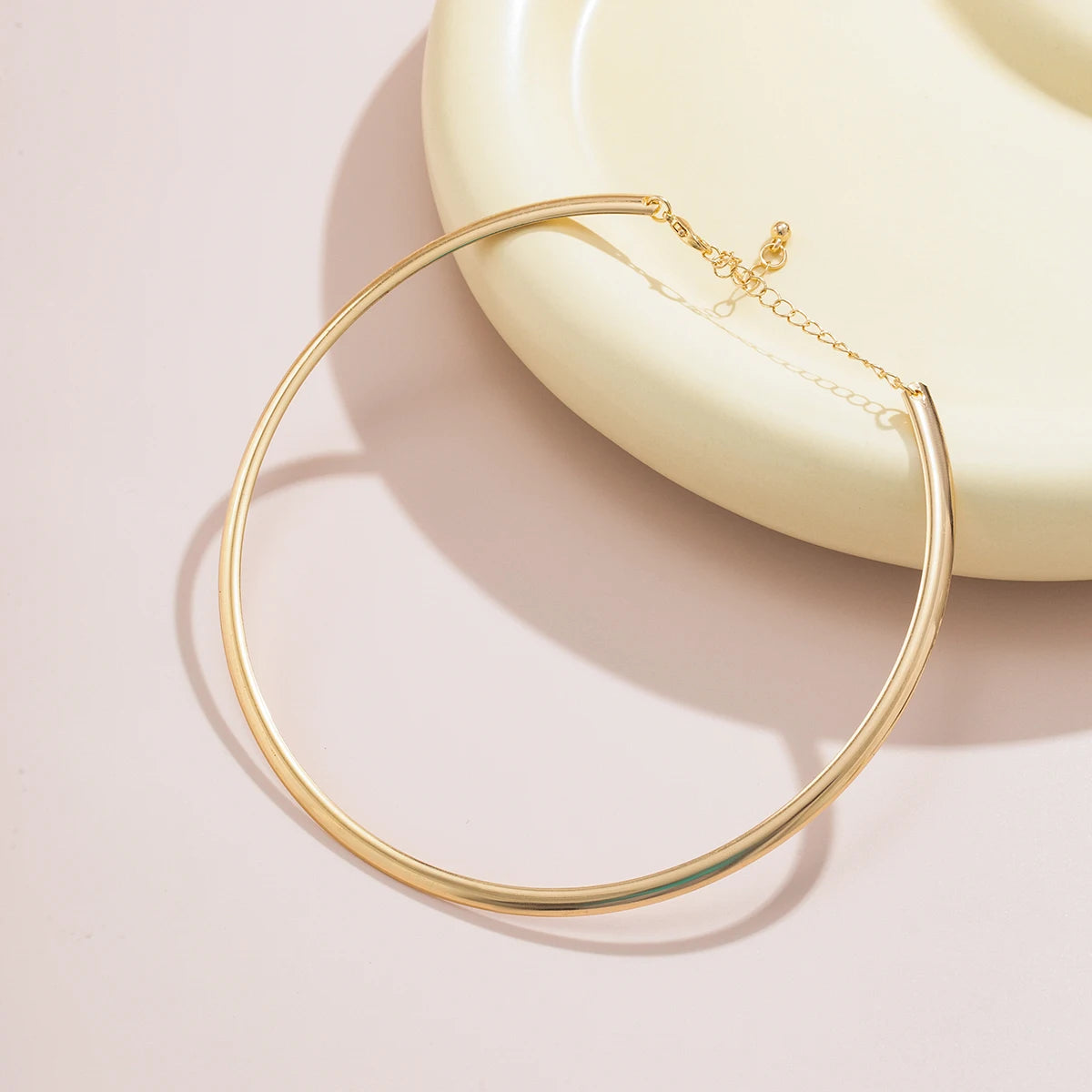 Women's Chunky Circle Torques Necklace – Trendy Choker Style, Lightweight Metal Alloy, Adjustable Fit