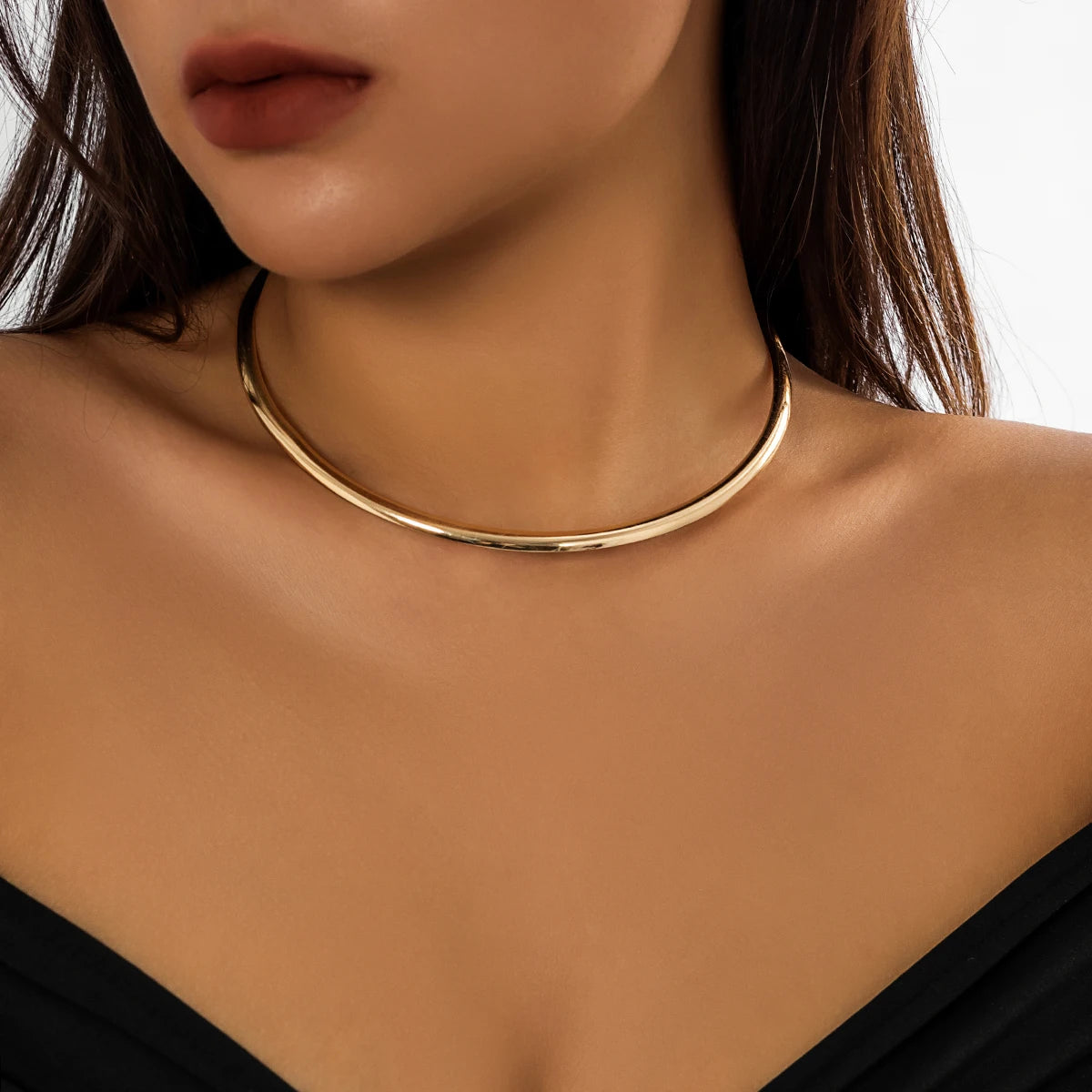Variant image for Women's Chunky Circle Torques Necklace – Trendy Choker Style, Lightweight Metal Alloy, Adjustable Fit-1