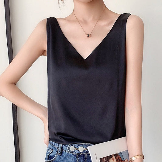 https://cdn.shopify.com/s/files/1/0822/2661/0521/files/trigala-seidig-weiches-tanktop-fur-damen-525881.jpg?v=1720789252