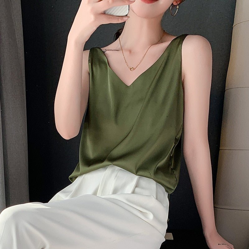 https://cdn.shopify.com/s/files/1/0822/2661/0521/files/trigala-seidig-weiches-tanktop-fur-damen-847116.jpg?v=1720789252