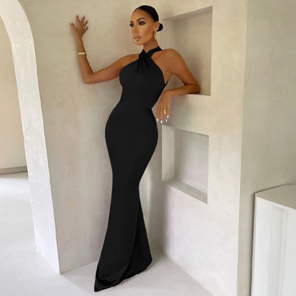 Women's Satin Evening Gown – Elegant Halter Neck, Floor Length, Luxurious Fit, Perfect for Formal Events