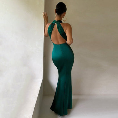 Women's Satin Evening Gown – Elegant Halter Neck, Floor Length, Luxurious Fit, Perfect for Formal Events